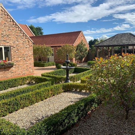 Meals Farm Holiday Cottages - The Stables North Somercotes Eksteriør billede