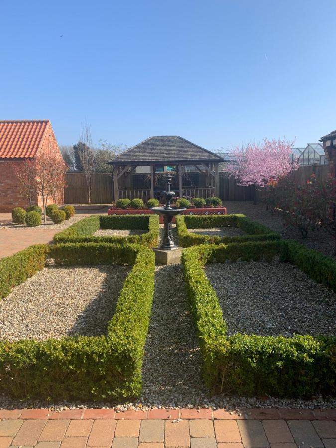 Meals Farm Holiday Cottages - The Stables North Somercotes Eksteriør billede